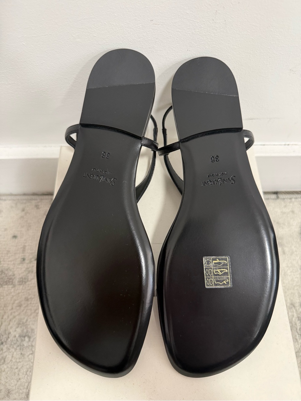 Saint Laurent Cassandra Logo Plaque Sandals - Brand New - Size 38 EU / 8 US - Picture 6 of 7